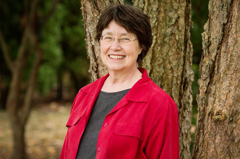 Anthropologist Jane Desmond is a co-director of the Human-Animal Studies Summer Institute.