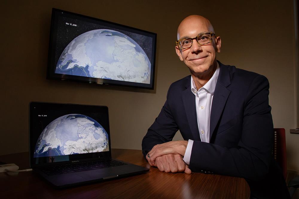University of Illinois atmospheric sciences professor Jeff Trapp is a co-author of a new study that has identified the possible links between global climate change, Arctic sea ice retreat and tornadoes. (Photo by L. Brian Stauffer)